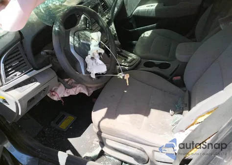 2018 Hyundai Elantra Se z USA, uszkodzony, nr VIN 5NPD74LF4JH321726